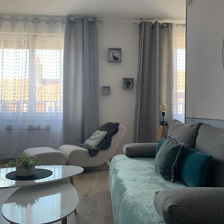 38 Maison Entiere,Place De Parking Et Garage Pour Moto Velo A La Demande Dunkirk Exterior foto